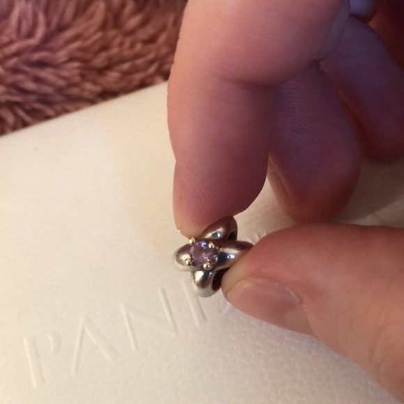 Rare Retired Interlocking Kiss Amethyst & 14k Gold Charm - Picture 2 of 4